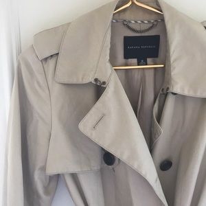 BR classic trench coat